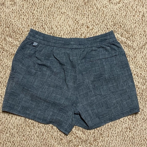 Lululemon Bowline Shorts - 4.5” inseam - Picture 2 of 7
